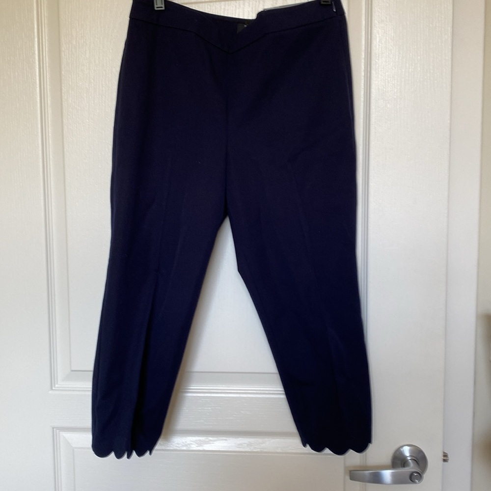 Talbots Navy Blue Chatham Crop with Scalloped Hem NWT, 10p - Picture 5 of 9